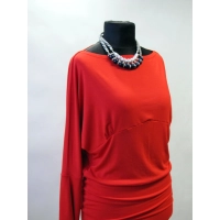 Czerwona sukienka Kimono z ozdobnymi marszczeniami